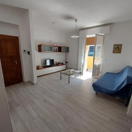La Crocetta Apartment *